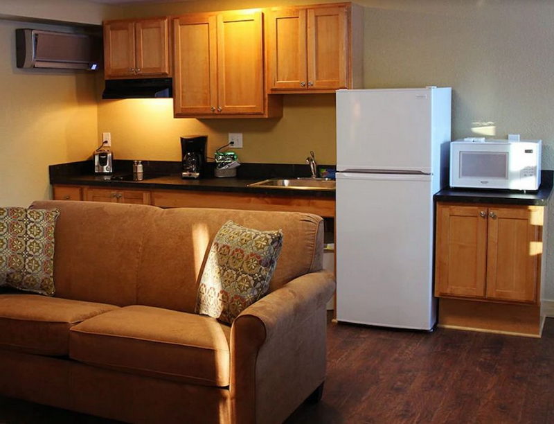 Tahquamenon Suites Lodging (Travelers Motel) - From Website